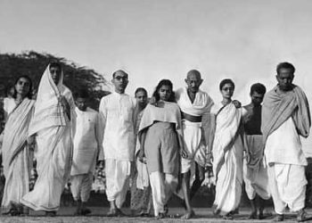 যে কলঙ্ক ইতিহাসের পাতা থেকে গান্ধীর অহিংসার পূজারীরা মুছে ফেলেছিল, জানুন গান্ধী হত্যার রাতে ব্রাহ্মণ নরসংহারের কাহিনী