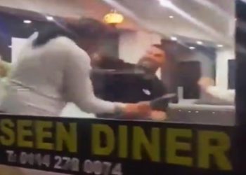 মাটনের সঙ্গে গরুর মাংস মেশানোর অভিযোগ, ব্রিটেনে পাকিস্থানি রেস্তোরাঁ কর্মীদের বেদম পেটানোর পাশাপাশি ভাঙচুর করল ভারতীয় হিন্দুরা