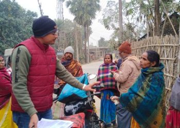 হরিশ্চন্দ্রপুরের ভাটোল গ্রামের রেশন ডিলারের বিরুদ্ধে অনিয়মের অভিযোগ তুললেন গ্রাহকরা