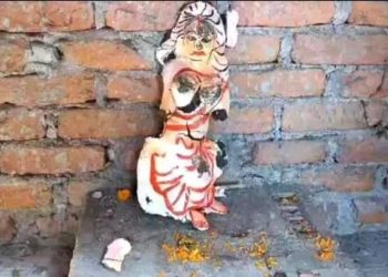 বাংলাদেশের গাজীপুরের কালিয়াকৈরে প্রতিমা ভাংচুর করল জিহাদিরা