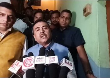 বাবুল সুপ্রিয় ও জন বার্লাদের মন্ত্রী হতেই হবে, না দিলে দল পরিবর্তন : ‘পদ লোভী’ দুই নেতাকে আয়না দেখালেন শুভেন্দু অধিকারী