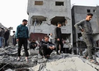 গাজা উপত্যকায় ইসরায়েলি বিমান হামলায় ১৭ জনের মৃত্যু