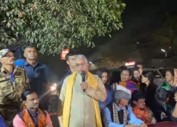 ‘বাপ আর বেটা কিভাবে সমস্যার মোকাবিলা করে সেটা দেখার’ : পাকিস্তান ও বাংলাদেশকে কটাক্ষ করে বললেন দিলীপ ঘোষ