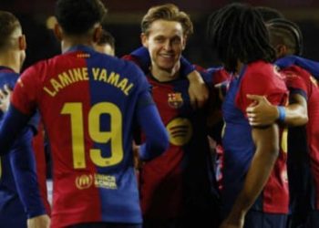 লা লিগায় টানা চার ম্যাচে পয়েন্ট হারানোর পর জয়ের দেখা পেল হান্সি ফ্লিকের দল