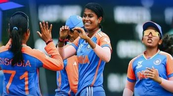 অনুর্ধ ১৯ টি-২০ বিশ্বকাপে ইতিহাস তৈরি করেছে ভারতীয় সিংহীরা ; রেকর্ড গড়লেন বৈষ্ণবী শর্মা