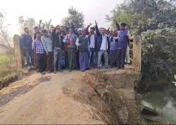 একই রাস্তার সংস্কারের জন্য তিন তিনবার টেন্ডার করে অর্থ আত্মসাাৎতের অভিযোগে উতপ্ত গলসি