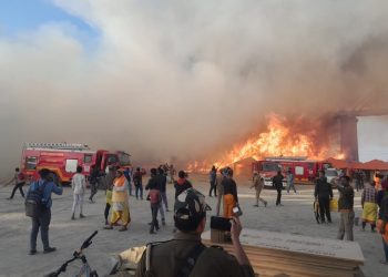 মহাকুম্ভ মেলায় ভয়াবহ অগ্নিকাণ্ড, ২৫টিরও বেশি তাঁবু ভস্মীভূত