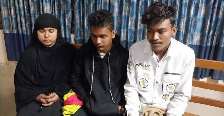 প্রেমিক সৌরভের হাত ধরে পালিয়ে বিজিবির হাতে ধরা পড়ে গেল বর্ধমানের এক সন্তানের জননী রেশমা মন্ডল