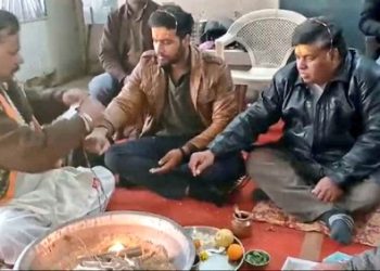 মৌলবীর অত্যাচারে অতিষ্ঠ হয়ে হিন্দু ধর্ম প্রহণ করলেন আজমীরের মুসলিম পিতাপুত্র