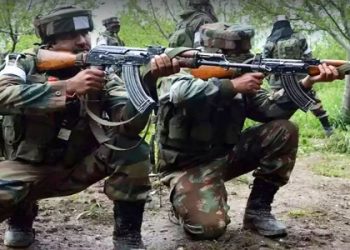 ছত্তিশগড়ে এনকাউন্টারে দুই মহিলা সহ পাঁচজন নকশাল খতম