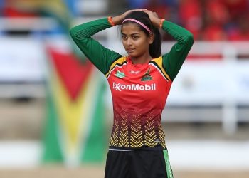 ডবলুপিএল ২০২৫ : আরসিবির জন্য বিরাট ধাক্কা; সিরিজ থেকে ছিটকে গেলেন তারকা স্পিনার শ্রেয়ঙ্কা পাতিল