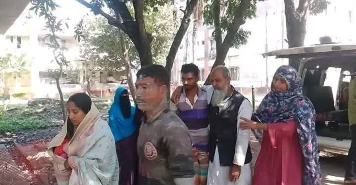 বাংলাদেশের সাতক্ষীরায় রাস্তা নিয়ে বিবাদের জেরে মহিলাসহ ৭ হিন্দুর উপর মারাত্মক হামলা