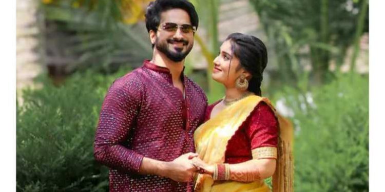 মালায়ালাম অভিনেতা সালমানুল ফারিসকে বিয়ে করলেন অভিনেত্রী মেঘা মহেশ