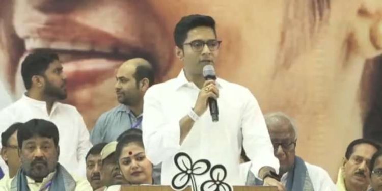 নিয়োগ দুর্নীতিতে জড়িত থাকার প্রমাণ দিতে পারলে ফাঁসিতে ঝোলার কথা ঘোষণা করলেন অভিষেক ব্যানার্জি