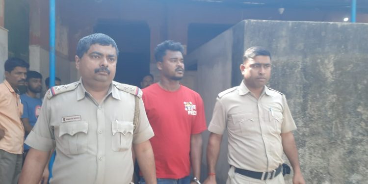 মঙ্গলকোটে পথদুর্ঘটনায় হতাহত ২ তৃণমূল কর্মী, ‘পরিকল্পিত’ খুনের অভিযোগ পরিবারের, গ্রেফতার ১