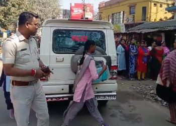 অ্যাডমিড কার্ড বাড়িতে, পরীক্ষার্থীকে নিজের গাড়িতে চাপিয়ে ছুটলেন ভাতার থানার ওসি