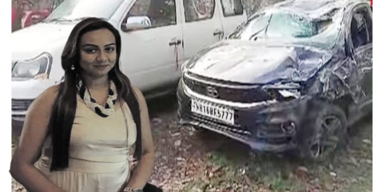 মদ্যপ যুবকদের হাত থেকে নিজের সম্ভ্রম বাঁচাতে প্রাণ দিলেন হুগলির তরুনী, রাজ্যে আইনের শাসন ও মহিলাদের নিরাপত্তা নিয়ে উঠছে প্রশ্ন