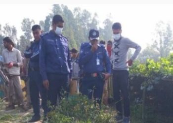 বাংলাদেশের রংপুরে নারীর মতো মুন্ডবিহীন লাশ উদ্ধার