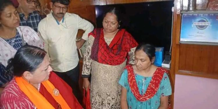 চন্দননগরের সুতন্দ্রার মৃত্যুর তদন্ত অন্যপথে নিয়ে যেতে চাইছে পুলিশ : অভিযোগ অগ্নিমিত্রা পালের