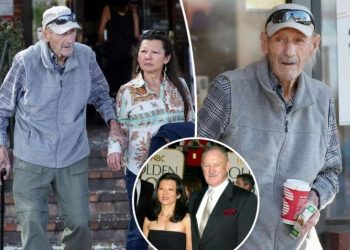 অস্কারজয়ী হলিউড অভিনেতাসহ তার স্ত্রী ও পোষ্য কুকুরকে বাড়িতে মৃত অবস্থায় পাওয়া গেছে