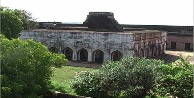 অনেক তপস্বী তপস্যা করেছেন ইউপির চুনারগড়ের এই দুর্গে