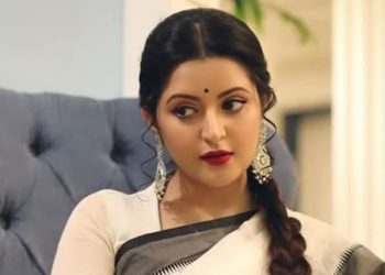 ‘আজীবন আমার এই ঘেন্নায় তোমাকে বাঁচতে হবে সোনা’ : কার প্রতি অভিমানে বললেন পরিমণি ? নতুন প্রেম নাকি ?