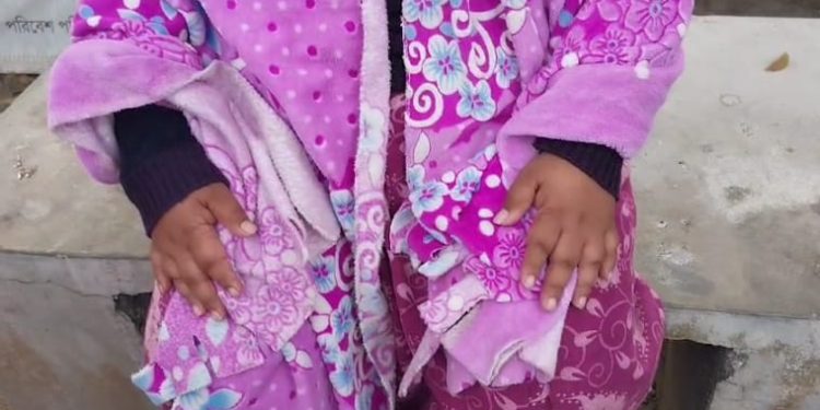 কুলতলিতে পাড়ার কাকুর লালসার শিকার প্রতিবন্ধী কিশোরী, অভিযুক্তকে গনধোলাই দিয়ে পুলিশের হাতে তুলে দিল জনতা