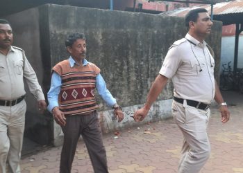 পরিকল্পিত দুর্ঘটনা ঘটিয়ে দুই তৃণমূল নেতাকর্মীকে হতাহত করার অভিযোগে আরও একজনকে গ্রেফতার করল মঙ্গলকোট থানার পুলিশ