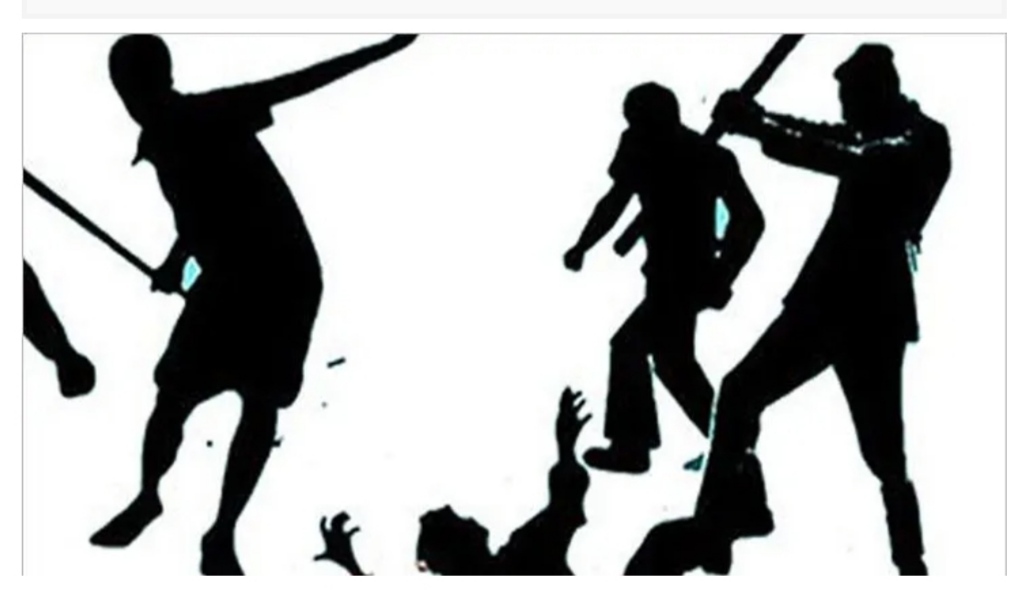 বিদ্যুৎ চুরি রুখতে গিয়ে তৃণমূলের নেতা কর্মীদের হাতে আক্রান্ত বিদ্যুৎ দফতরের কর্মীরা