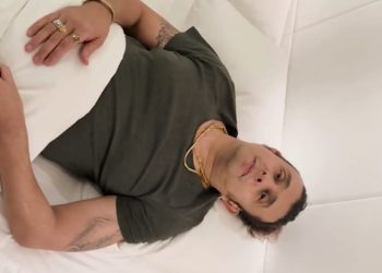 কনসার্টের মাঝখানে অসুস্থ হয়ে হাসপাতালে ভর্তি গায়ক সোনু নিগম