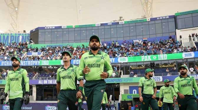 আমেরিকায় ৩ টি দামি ব্যাট কিনে টাকা মেটায়নি পাকিস্তানি ক্রিকেটার, বাবর আজমকে ট্রোল করছে নেটিজেনরা