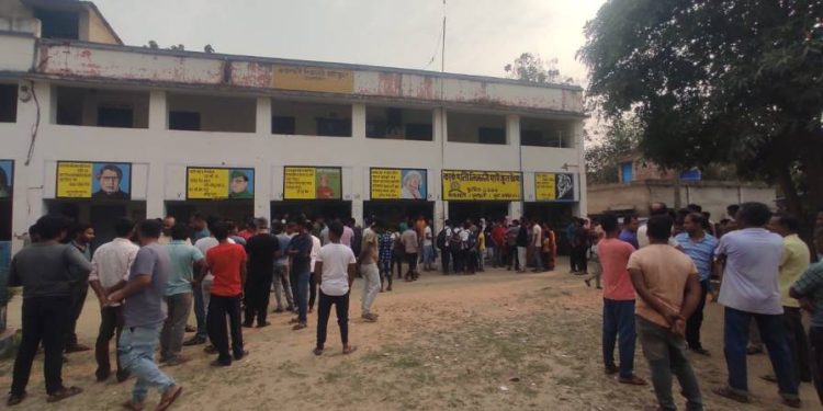 ক্লাস চলাকালীন ছাত্রীদের গোপনাঙ্গে হাত,ভিডিও কল, অশ্লীল মেসেজ – বিক্ষোভে উত্তাল পূর্বস্থলীর স্কুল