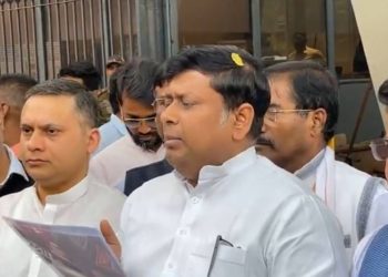 বিজেপির এই সমস্ত দাবি কমিশন যদি মেনে নেয় তাহলে ২৬-এর ভোটে বিপাকে পড়তে পারে তৃণমূল