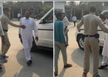 পঞ্চায়েতের উপপ্রধানকে থানা চত্ত্বরেই “কেটে কুচি কুচি করার” হুমকি দিলেন তৃণমূল নেতা