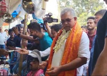 ‘আমি পার্টির সঙ্গে আছি, আমার সাথে কারও ঝগড়া নেই’ : হঠাৎ কেন এ কথা বললেন দিলীপ ঘোষ ?