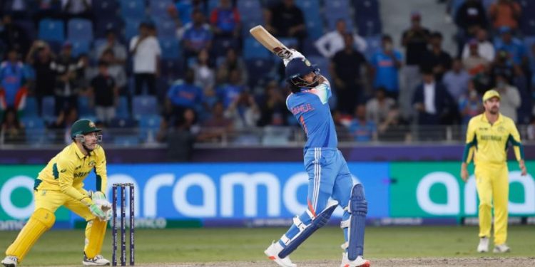 অস্ট্রেলিয়ার বিরুদ্ধে মধুর প্রতিশোধ নিল টিম ইন্ডিয়া, ৪ ইউকেটে পরাজিত করে চ্যাম্পিয়ন্স ট্রফির ফাইনালে রোহিত শর্মারা