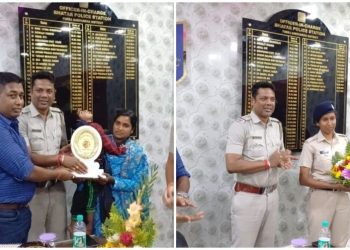 প্রতিবন্ধী সন্তানকে বুকে বেঁধে টোটো চালানো বধূকে নারী দিবসে বিশেষ সম্মান জানালো ভাতার থানার পুলিশ