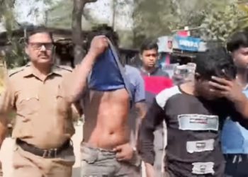 বীরভূমের রাজনগরে মাদক পাচারকারীদের ধরতে গিয়ে আক্রান্ত পুলিশ, গ্রেফতার ৩, পলাতক আরও ৩ দুষ্কৃতী