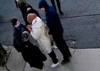 ইসরায়েল-বিরোধী টাফ্টসের তুর্কি ছাত্রীকে গ্রেপ্তার ও ভিসা বাতিল করেছে আমেরিকা