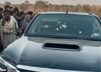 পাকিস্তানে গাড়িতে এলোপাতাড়ি গুলি, নিহত ৬