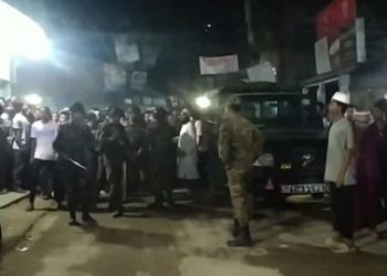 বাংলাদেশ : ৬ বছরের মেয়েকে ধর্ষণ, মাদ্রাসার প্রৌঢ় নিরাপত্তা প্রহরীকে গণধোলাই