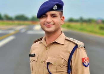 ইউপি : পিএইচডি স্কলারকে ধর্ষণের অভিযোগে বরখাস্ত এসিপি মহসিন খান