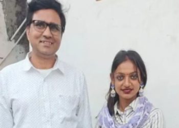 মহাকুম্ভের ভাইরাল গার্ল মোনালিসাকে সিনেমার প্রস্তাব দেওয়া পরিচালক ধর্ষণের অভিযোগে গ্রেপ্তার