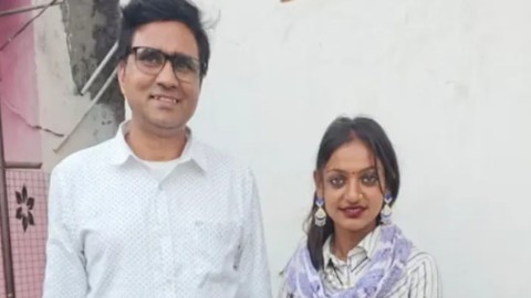 মহাকুম্ভের ভাইরাল গার্ল মোনালিসাকে সিনেমার প্রস্তাব দেওয়া পরিচালক ধর্ষণের অভিযোগে গ্রেপ্তার