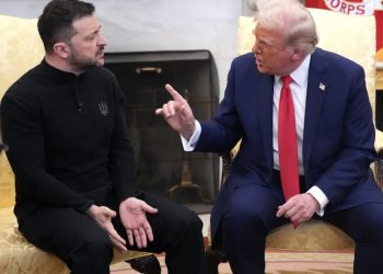 ‘আপনি তৃতীয় বিশ্বযুদ্ধ নিয়ে জুয়া খেলছেন’ : তীব্র বচসার মাঝে জেলেনস্কিকে কড়া ভাষায় সতর্ক করলেন ডোনাল্ড ট্রাম্প