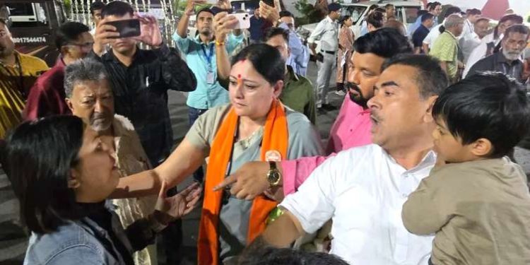 ‘হিন্দুস্তানে হিন্দুকে খুন করবে ! গাজাকে ইসরাইল শেষ করেছে, আমরাও শেষ করব’ : বললেন শুভেন্দু অধিকারী ; তসলিমা নাসরিন বললেন : ‘ইসলাম যতদিন বেঁচে থাকবে, ততদিন সন্ত্রাস বেঁচে থাকবে’