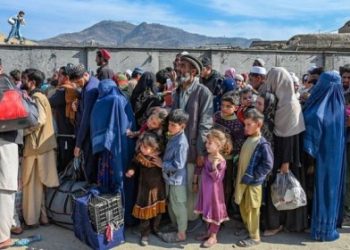 একদিনে ইরান ও পাকিস্তান থেকে ৭৫০ জনেরও বেশি আফগানকে তাড়ানো হয়েছে