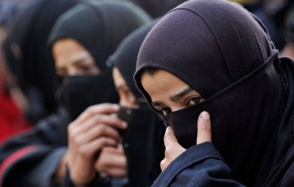 কাশ্মীরি সৈনিকের পাকিস্তানি স্ত্রীকে ফেরত পাঠানো হল