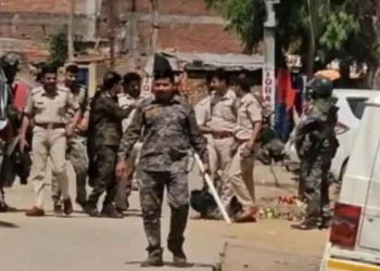 মহাযজ্ঞের জন্য ভিক্ষা করা মহিলাদের উপর পাথর ছুঁড়েছে মুসলিমরা, চলে আসা প্রাচীন ঐতিহ্য এখন আর নিরাপদ নয় জনবিন্যাস পরিবর্তনের কারনে