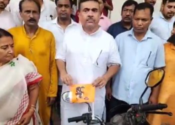 বিজেপি বিধায়ক শঙ্কর ঘোষের পিএর বাইকে জয় শ্রীরাম লেখা ধ্বজ লাগানোয় ঢুকতে বাধা, বিধানসভা তোলপাড় করলেন শুভেন্দু অধিকারী